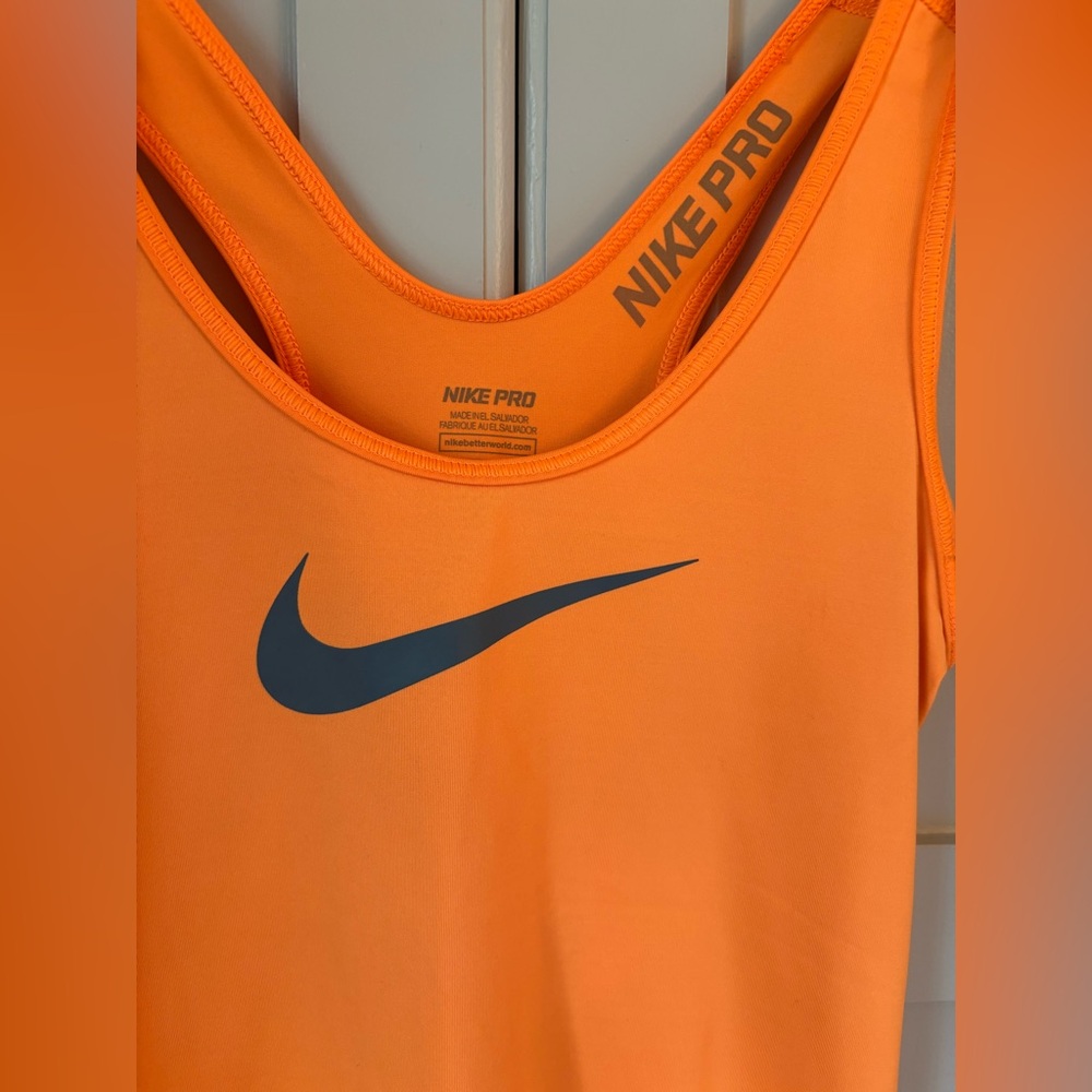 Nike Orange Sleeveless Fitted Tank Top Nike Pro Dri Fit - Picture 2 of 5